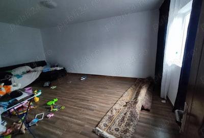 Casă cu 3 camere cu Teren 1000 Mp în Hârșova - 4