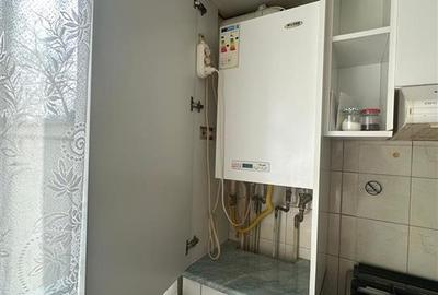 Apartament cu 3 camere decomandat în Tătărași - 13