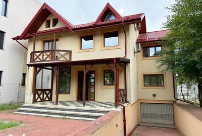 Casă cu 5 camere cu Teren 750 Mp în Bârnova