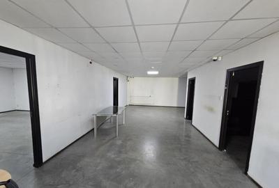 Inchiriere spa?iu comercial, 220 mp - zona Debarcader Inchiriere spa?iu comercial, 220 mp - zona Debarcader - 3