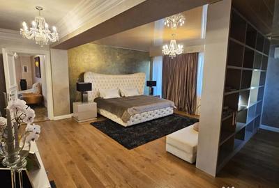 Casă cu 7 camere cu Teren 800 Mp în Central - 6