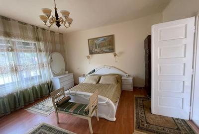 Casă individuală cu 5 camere cu Canalizare în Central - 10