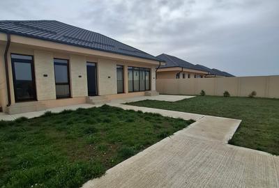 Casă individuală cu 3 camere în Domnești