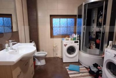 Casă cu 5 camere cu Teren 700 Mp în Lazuri - 2