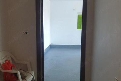Apartament cu 3 camere decomandat în Central - 1