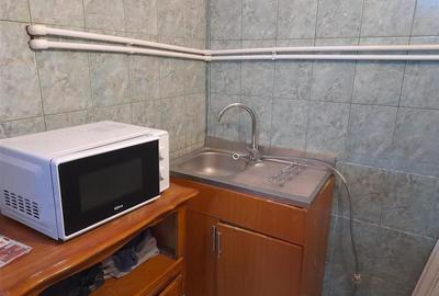 Garsonieră semidecomandată în UMT - 8