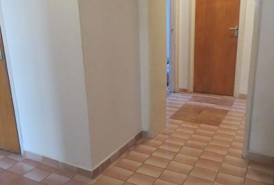 Apartament cu 4 camere semidecomandat în Titan - 17