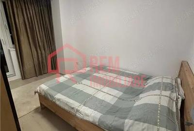 Apartament cu 3 camere semidecomandat în Colentina