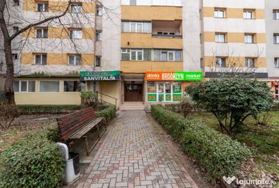Spațiu comercial, de 40 mp, în Nord - 9