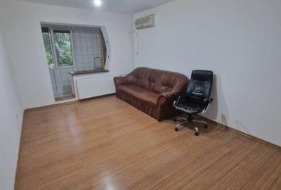 Apartament 3 camere - Fizicienilor