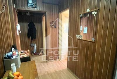 Apartament cu 4 camere, centrala proprie, zona Dacia - 9