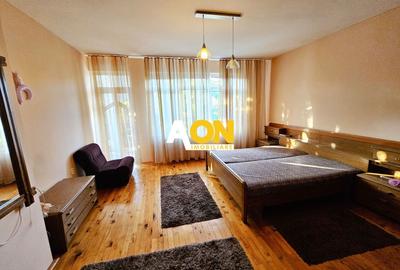 Casă individuală cu 8 camere cu Canalizare în Cetate - 17