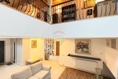 Casă cu 9 camere cu Teren 785 Mp în Găgeni - 1