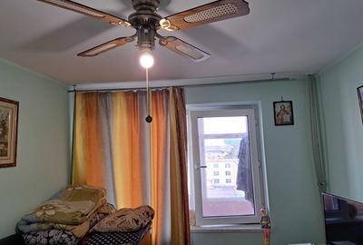 Apartament cu 3 camere semidecomandat în Drumul Taberei - 2