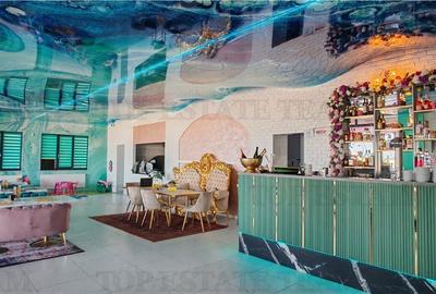 Spațiu comercial, de 300 mp, în Nord - 17