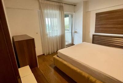 Apartament cu 3 camere- Podul de fier-Bloc Nou - 10