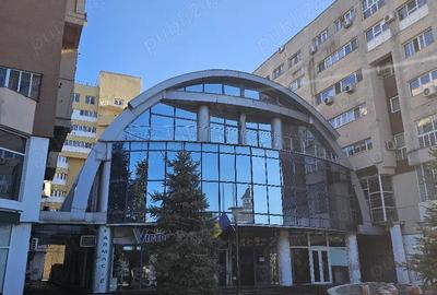 Spațiu comercial, de 130 mp, în Central - 2