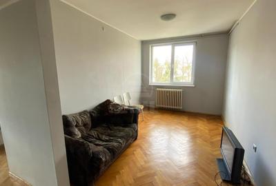 Apartament cu 3 camere decomandat în Plopilor - 2