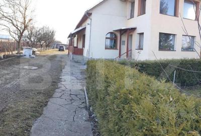 Casa spatioasa pretabila pentru sediu firma, in Brasov - 1