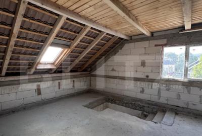 Casă cu 4 camere cu Teren 500 Mp în Gherla - 11