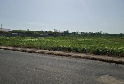 Teren de 2500 mp, în Central - 3
