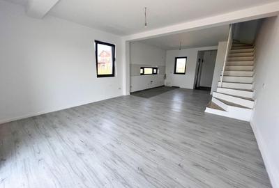 Casa tip duplex -3 dormitoare- 2 bai utilate- - 4