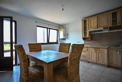 Casa cu 4 apartamente independente,Sacele Baciu, Brasov:rezidential,servicii,inv - 2