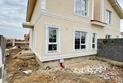 Duplex despartit prin camera tehnica - 4 camere Toate Utilitatile - 10