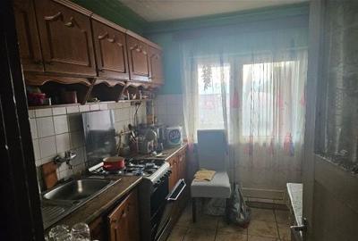 Apartament cu 3 camere decomandat în Dacia - 9