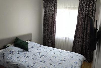 Apartament cu 3 camere semidecomandat în Podu Roș - 2