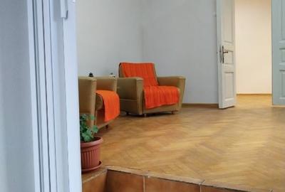 Proprietar ofer spre inchiriere spatiu 40 mp , Constanta Tomis I - 6