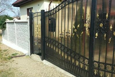 Casă cu 3 camere în Central