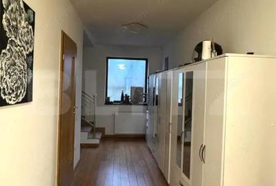 Casă cu 5 camere cu Teren 720 Mp în Tractorul - 6