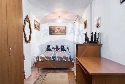 Casă cu 6 camere cu Teren 458 Mp în Rahova - 11