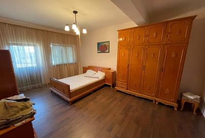 Casă individuală cu 6 camere cu Canalizare în Lazu - 8