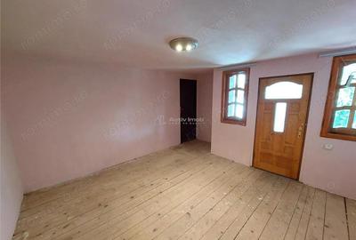 Casa tip P+M, amprenta 80 mp, teren 105 mp, Str. Libertatii - 1