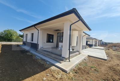 Casa frumoasa de 4 camere, 109 mp, in Petresti/Corbeanca - 19