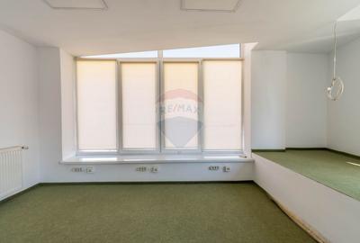 Casă individuală cu 12 camere cu Teren 154 Mp în Semicentral - 15