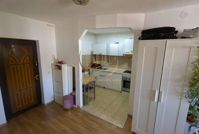 Apartament cu 2 camere semidecomandat în Central - 1