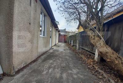 Casă cu 4 camere cu Teren 403 Mp în Central