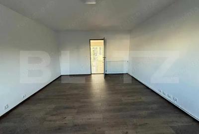 Spatiu comercial, 75 mp, stradal, vad excelent, vitrina, Manastur