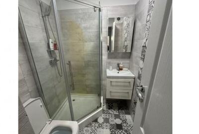 Apartament cu 3 camere decomandat în Tineretului