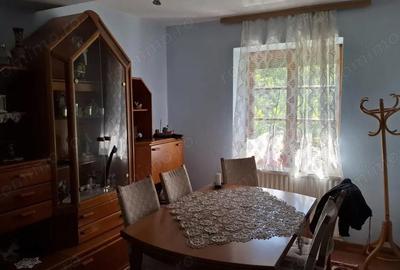 Casă cu 4 camere cu Teren 670 Mp în Central - 15
