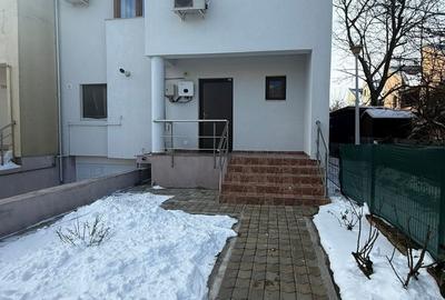 Casă individuală cu 5 camere cu Canalizare în Herăstrău - 1