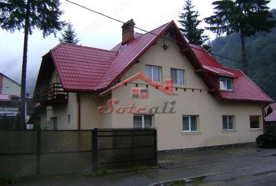 Spațiu comercial, de 280 mp, în Central - 3