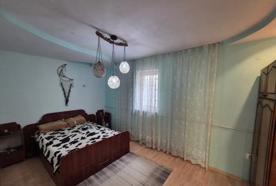 Casa strada Narciselor cu posibilitati multiple de utilizare - 14