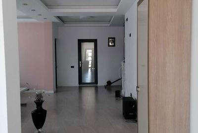 Casă cu 3 camere în Lumina - 8