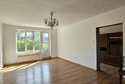 Buzau, Pietroasele - casa 4 camere, 2 bai, 150 mp utili.