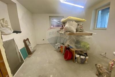 Vilă cu farmec istoric în Bușteni, pensiune sau locuință de vacanță! - 38