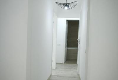 Apartament cu 3 camere decomandat în Trafic Greu - 19